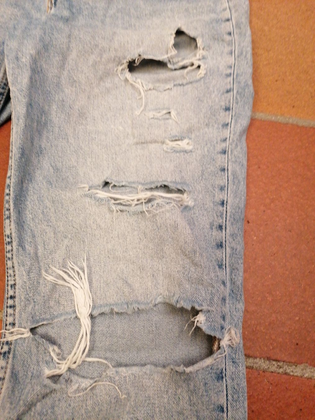 H&M Jeans: Jeans divided 38 – Usato da Solothurn venduto da Shanty.20 1