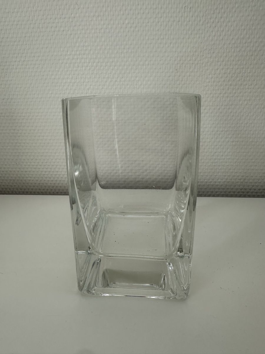 Vasen & Gefässe: Blumenvase – Gebraucht aus Münchenstein von mjaaxx 1
