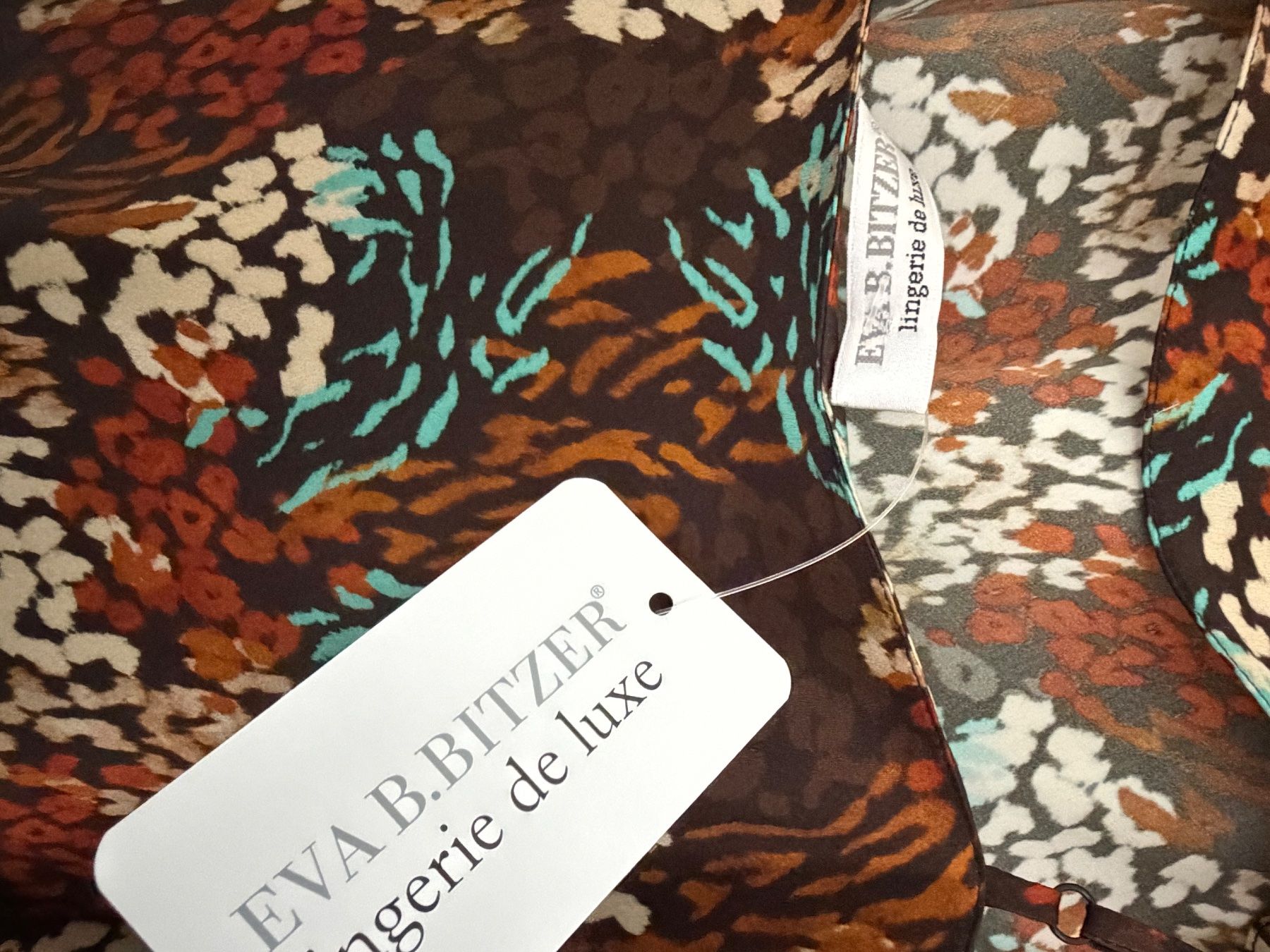 Negligees & Pyjamas: Seide Negligee Gr.40/42 ***NEU*** – Neu und originalverpackt aus Unterägeri von Jutka_04 6