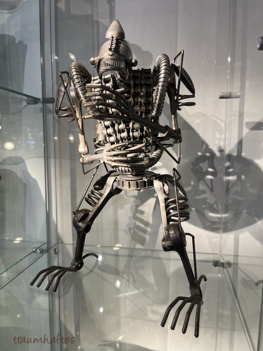 Statuette: Alien - Figur im Giger-Style / Unikat – Nuovo (secondo la descrizione) da Thun venduto da Traumhaftes