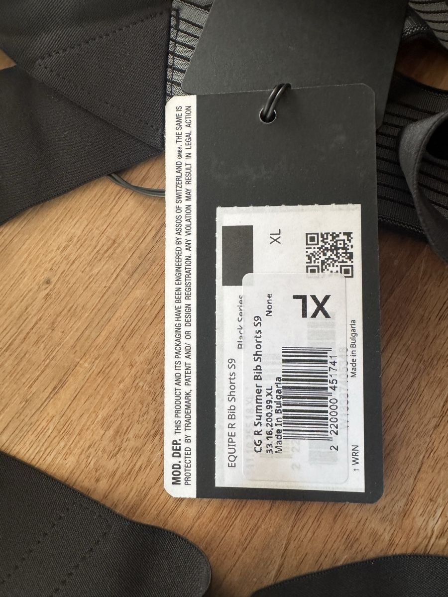 Hosen: Fahreadhose Assos XL – Neu und originalverpackt aus Sursee von sim_meier 2