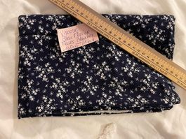 Popeline de Viscose Bleu Marine-Fleur Blanche