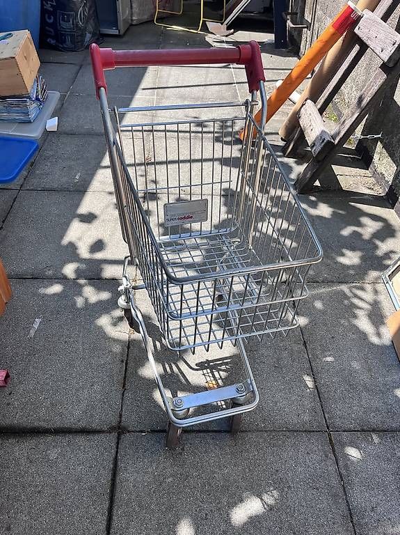 Spielzeuge: MINI CARRELLO DELLA SPESA – Gebraucht aus Gandria von mar_5yvs 1