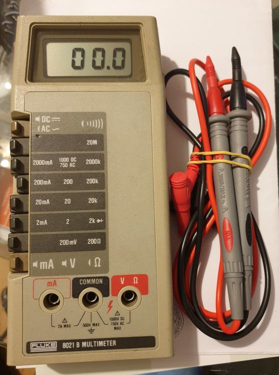 Fluke 8021B digital Multimeter mit Neuen Messspitzen (Gebraucht) in ...