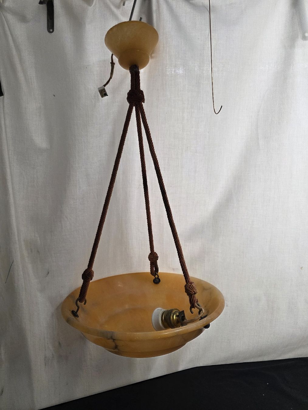 Lampadari & plafoniere: Antike Hängelampe, Alabaster Optik, – Usato da Wolfertswil venduto da Antiko