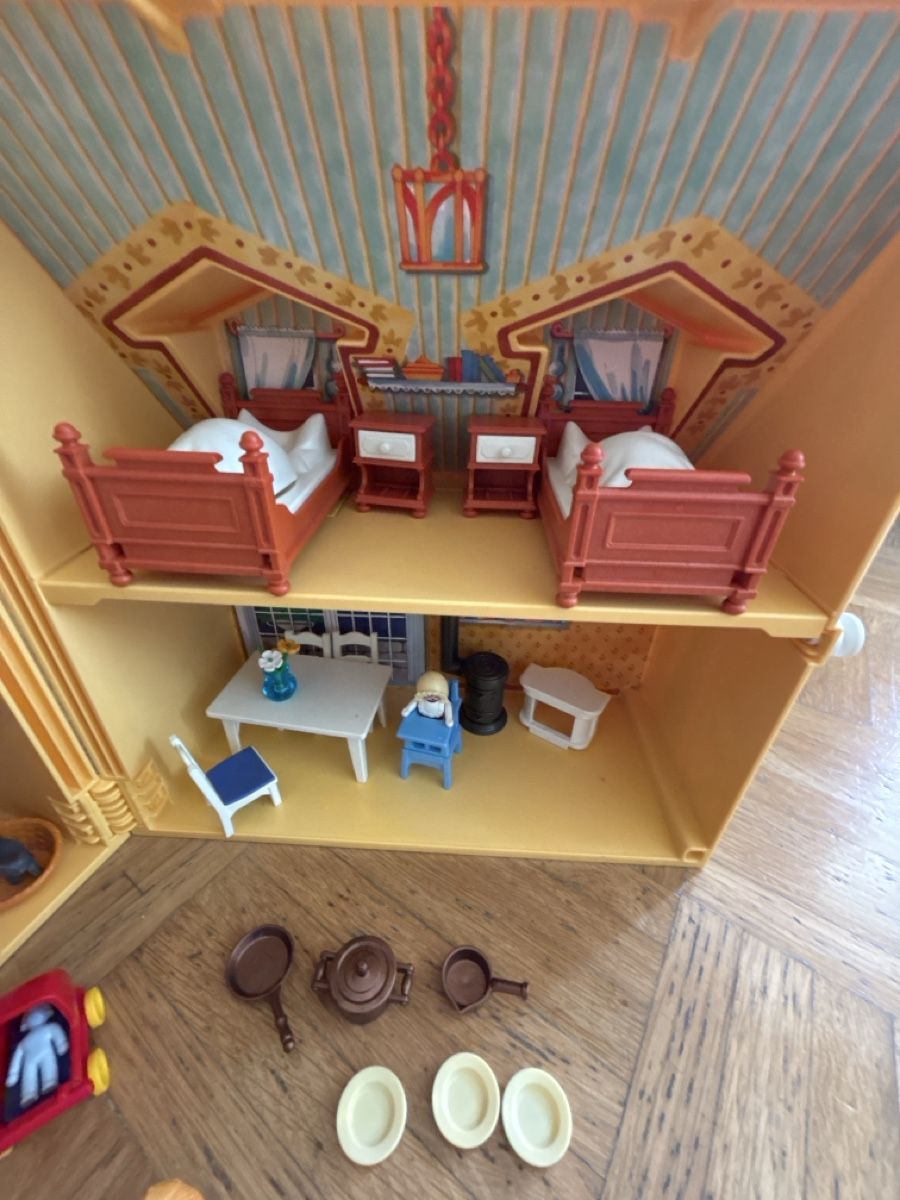 Playmobil Puppenhäuser & -möbel: Puppenhaus mit Möbeln, Playmobil – Gebraucht aus Bremgarten b. Bern von shana3047 1