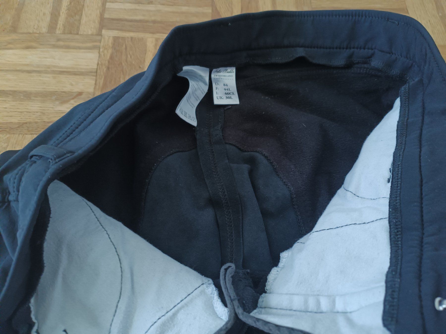 Felix Bühler Pantaloni: Felix Bühler Softshell Reithose Gr 84 schwarz – Usato da Oberhofen Thun'see venduto da cri_6md2 4