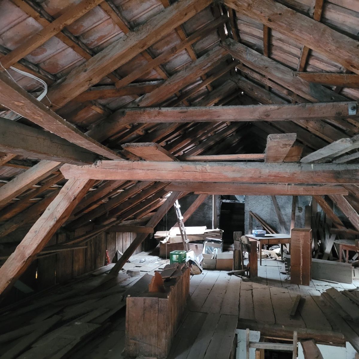 Articoli in legno: Dachstuhl – Usato da Chur venduto da Iobvxg 2