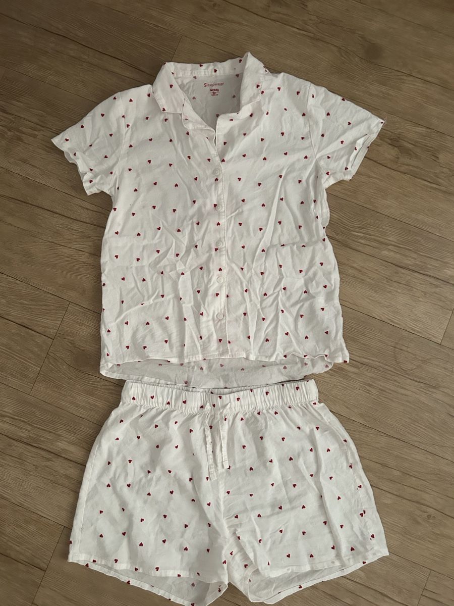 Negligees & Pigiami: Sommer Pyjama Set mit Herzprint, Grösse M – Usato da Uzwil venduto da gab_2kx8 1