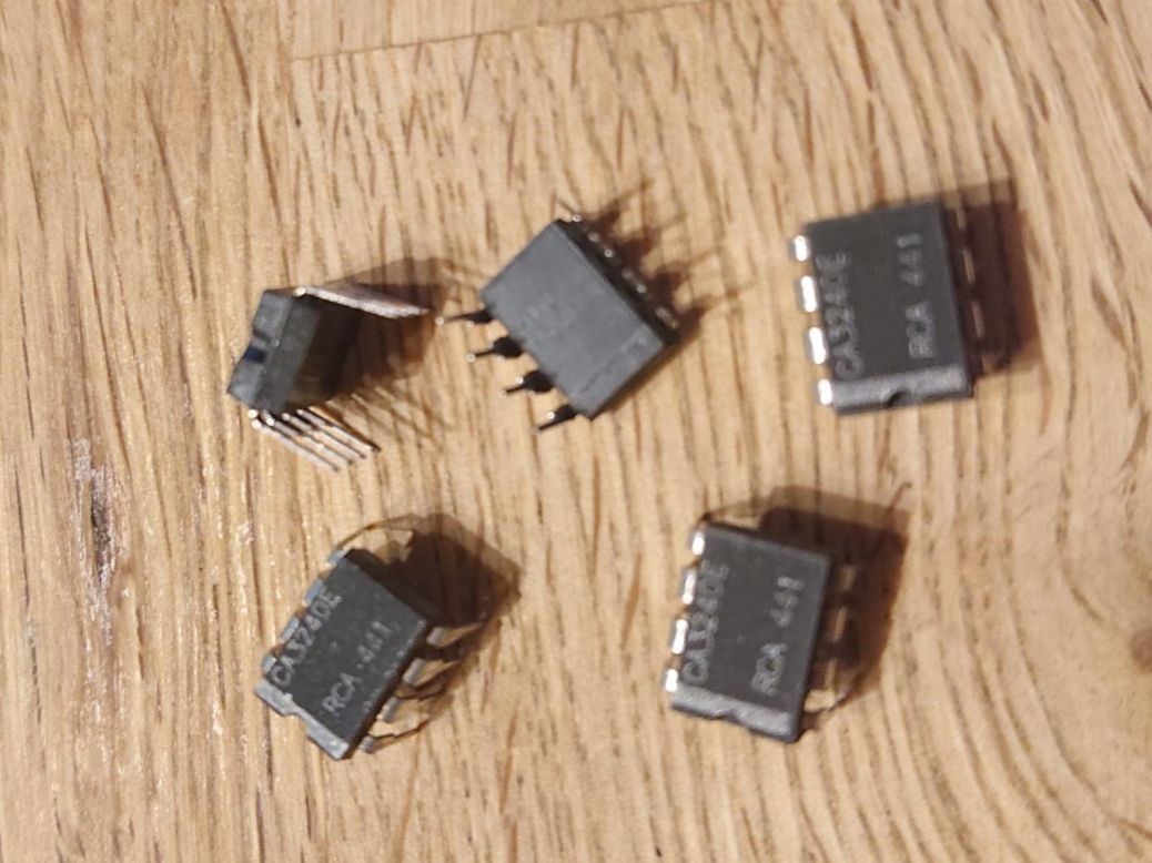 Elektronikbauteile: 5 Stk IC Dual Opamp DIL-8 - CA3240E – Neu (gemäss Beschreibung) aus Grenchen von Zombiepolizist