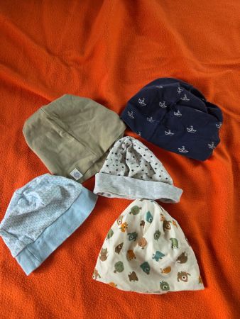Set von 5 Baby Mützen gemischte Grössen