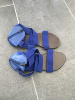 Sandales