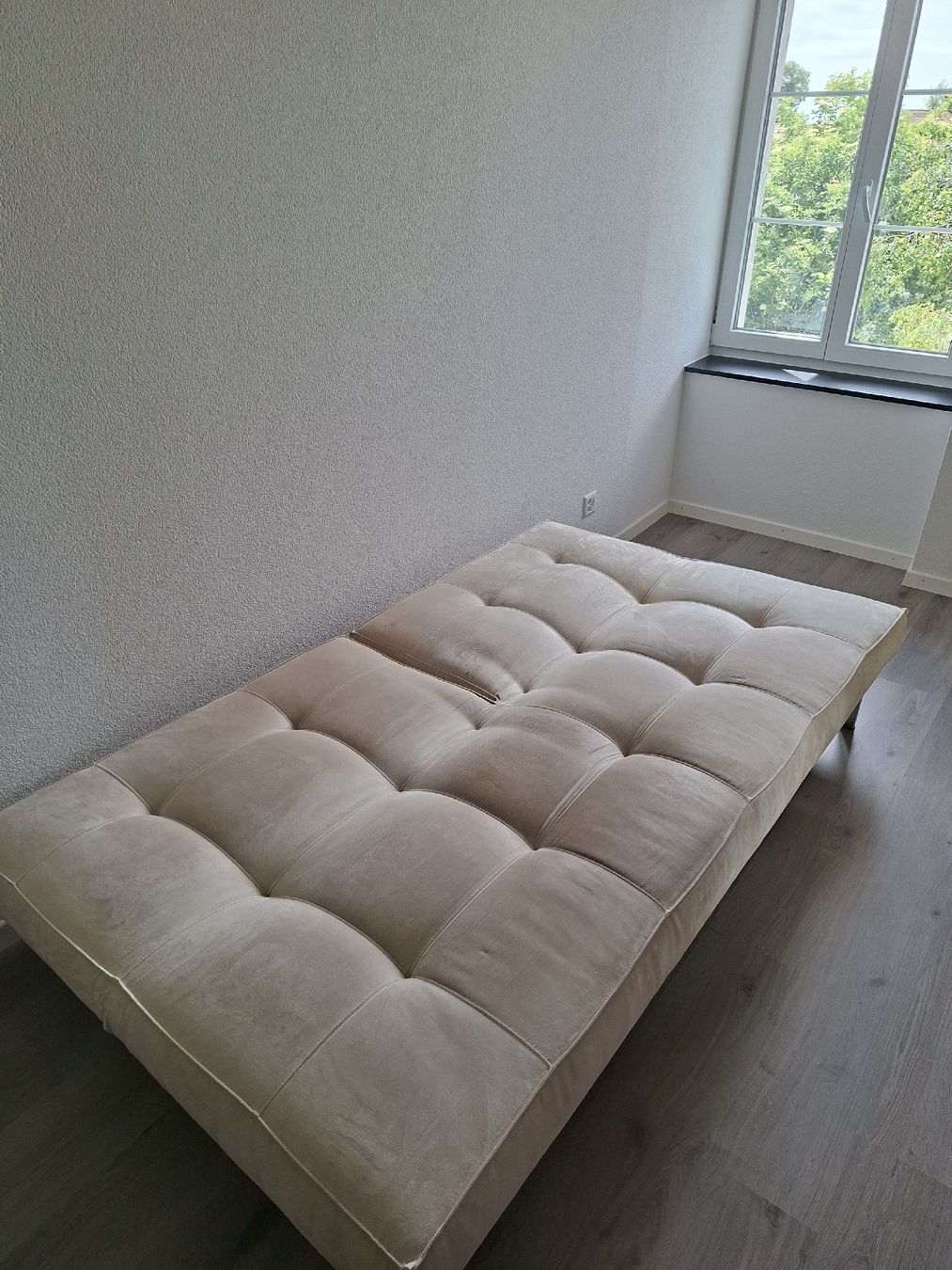 Sofas: Canapé-lit beige doux et confortable – Gebraucht aus Diesse von thj_wr7s 3
