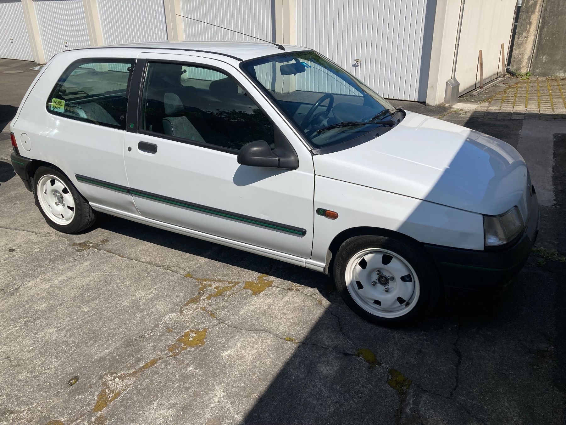 Renault Automobili: Renault Clio 1.4 S – Usato da Erstfeld venduto da Peach78