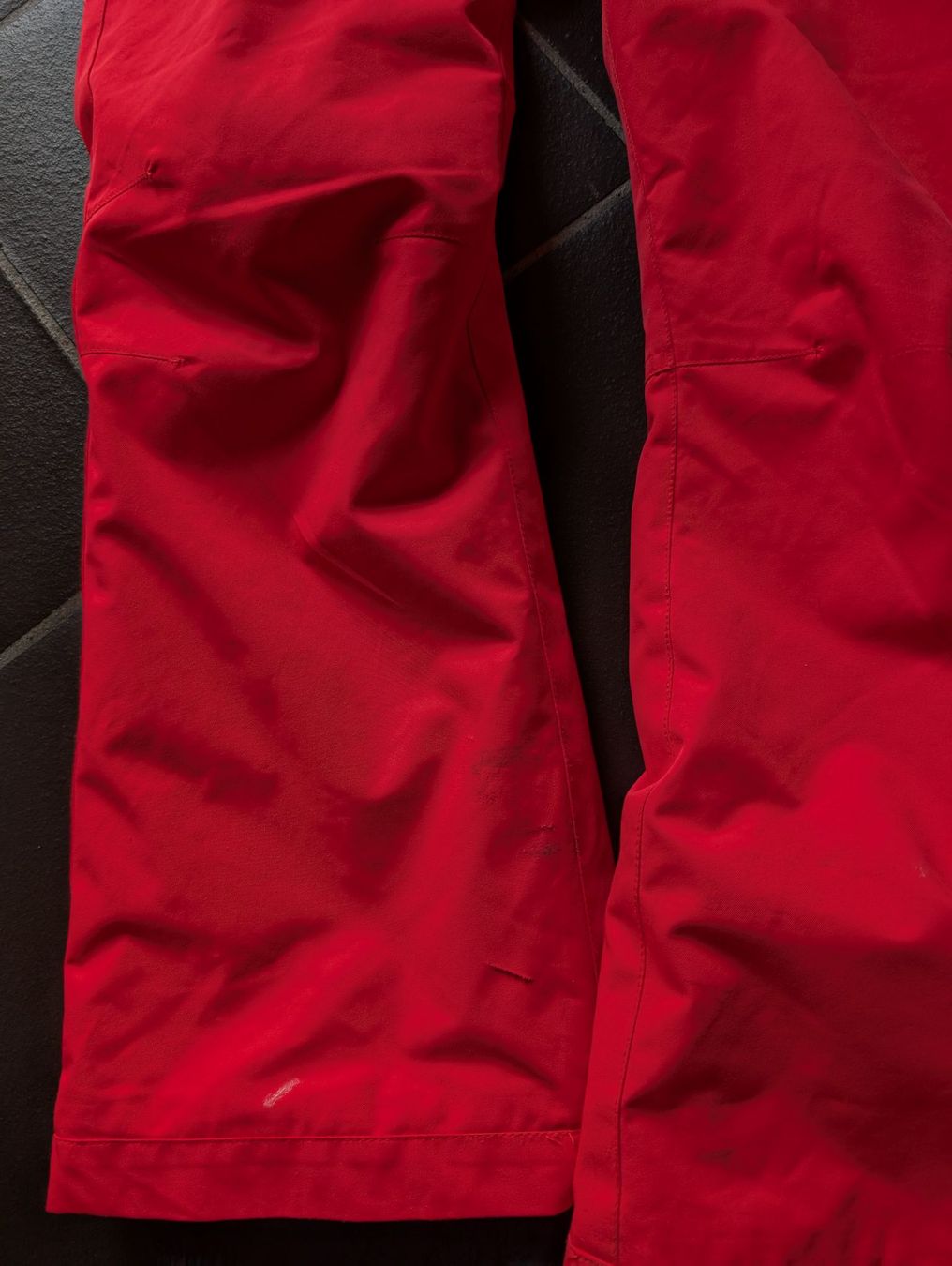 Roxy Pantaloni: Roxy Skihose rot Grösse 140 – Usato da Nods venduto da BieneS 1