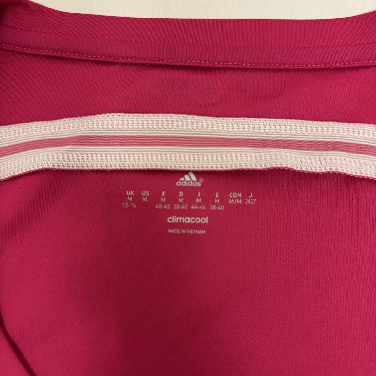 Leibchen & Hosen: Real Madrid Trikot Shirt – Gebraucht aus Zürich von jon_8vgb 5