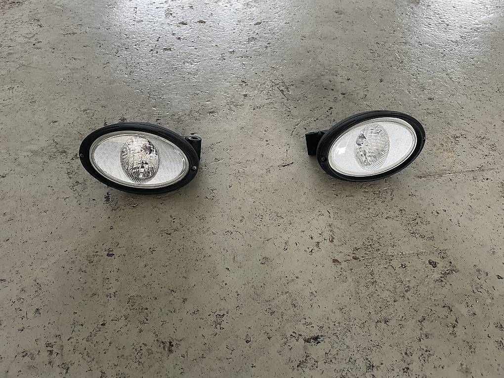 Fari: Halogen Arbeitsscheinwerfer Traktor – Usato da Inwil venduto da Titanium22
