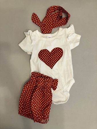 Süsses Baby Set, Grösse 3-6M, mit Herz für kleine Mädchen!