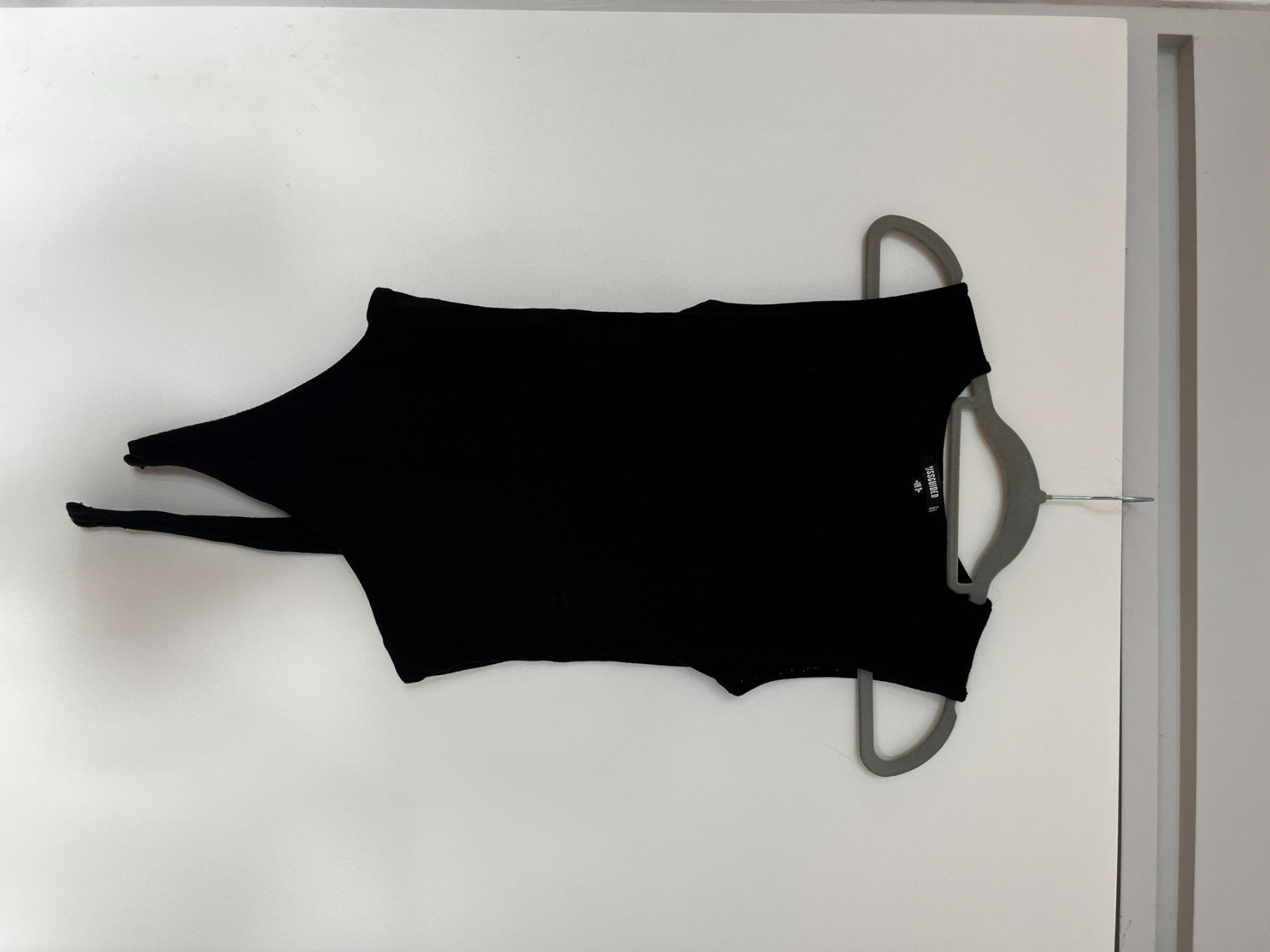 Top: Schwarzer ärmelloser Body – Usato da Seuzach venduto da anina.k