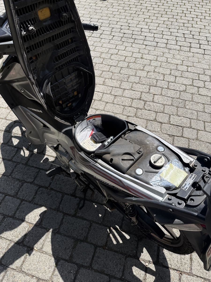 Honda Altro: Honda AFS  – Usato da Steg im Tösstal venduto da andreas.brunner84 6