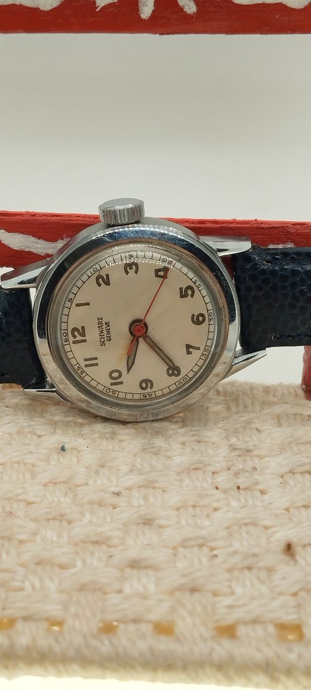 Uhren: Montre schwarz Genève – Gebraucht aus La Chaux-de-Fonds von jac_9llg 1