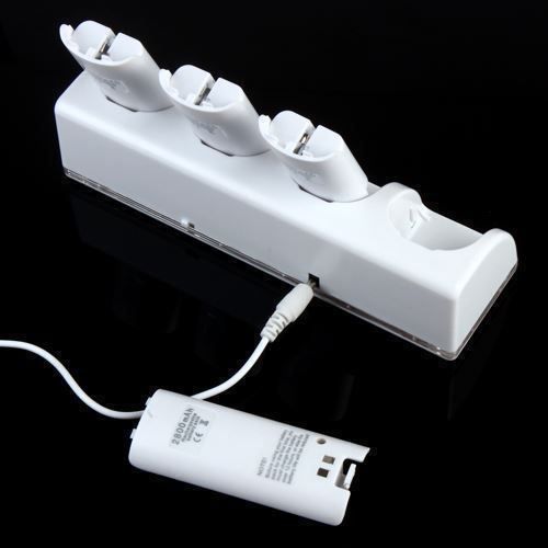 Caricabatterie: Wii Controller Ladestatio mit 4 Akku – Nuovo (secondo la descrizione) da Thun venduto da thunshop 4