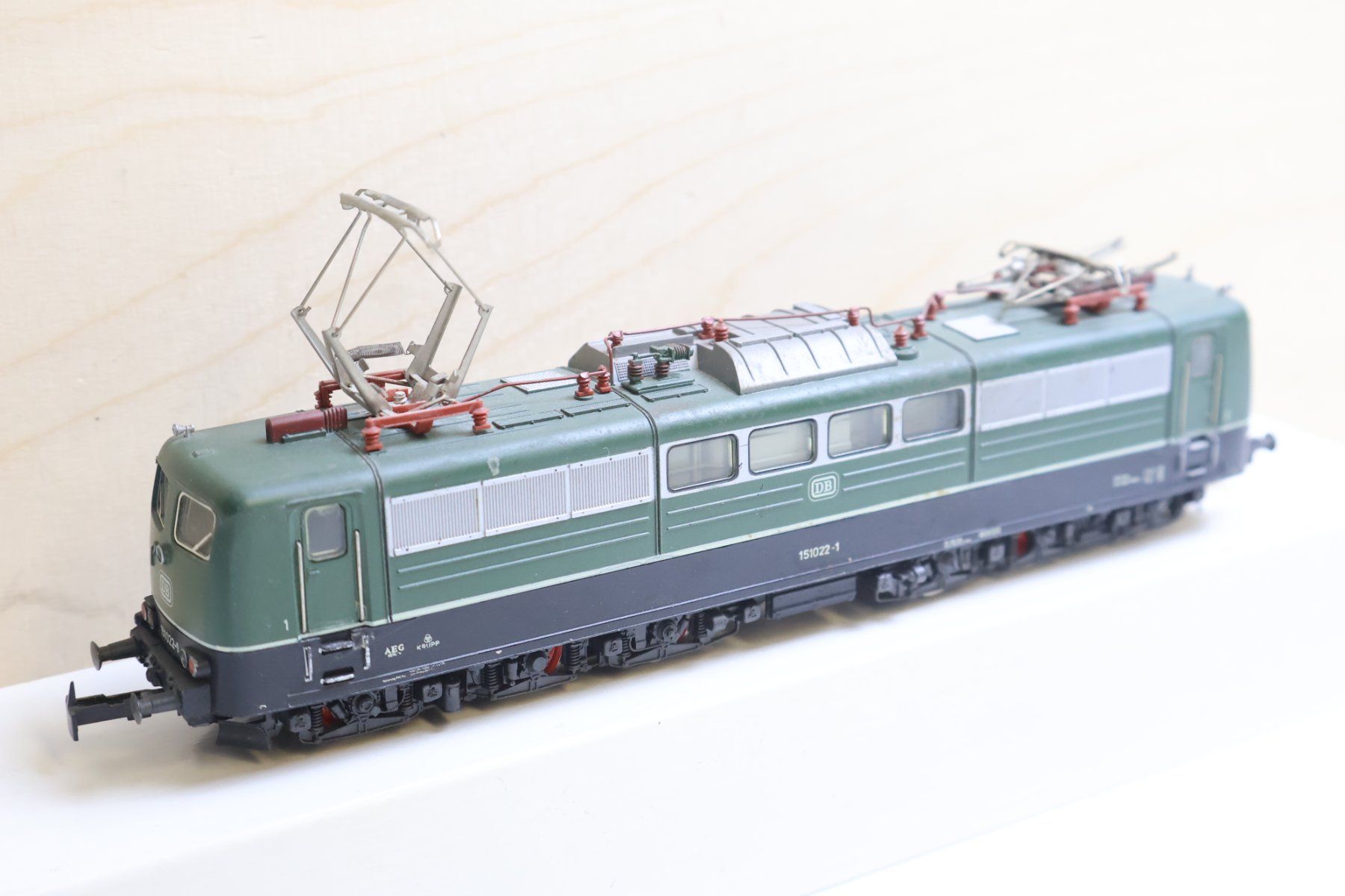 Märklin Modellini di ferrovie: Märklin BR 151 grosse E-Lok - H0 – Usato da Winterthur venduto da Monstera 5