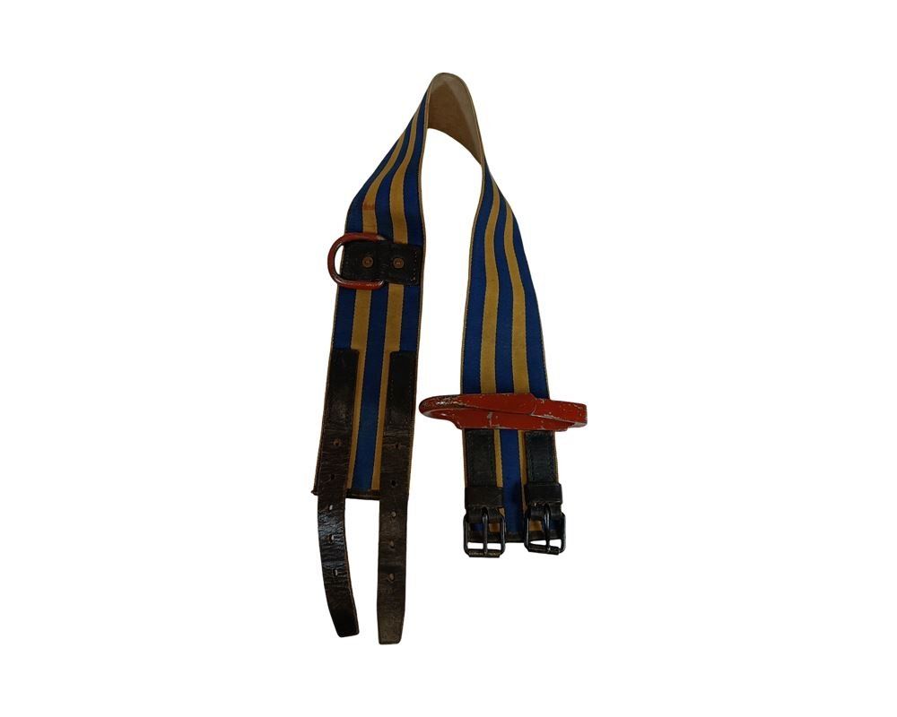 Attrezzatura da arrampicata: Historischer Feuerwehrgürtel – Usato da Luzern venduto da Restwert_Luzern