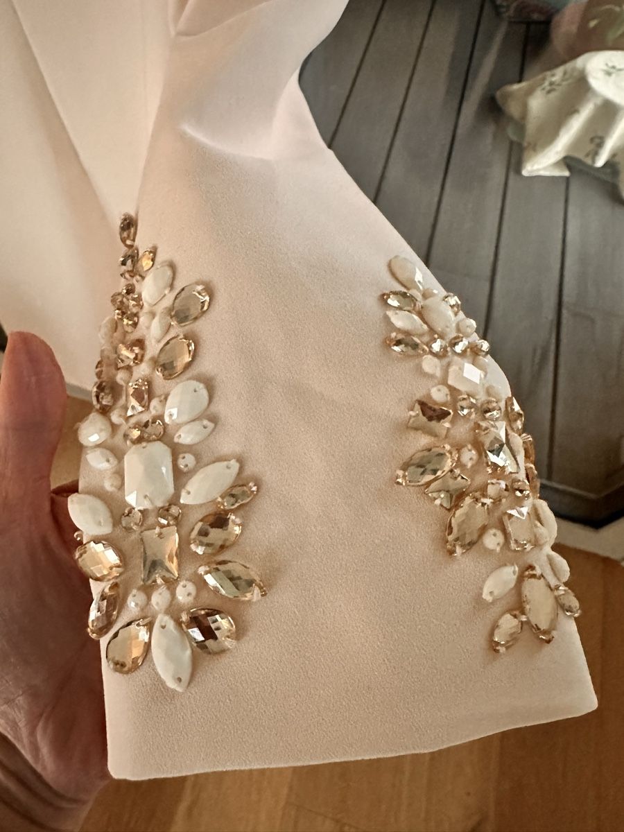 Vestiti: Creamy dress – Nuovo e nell'imballaggio originale da Zürich venduto da fed_vh9n 6