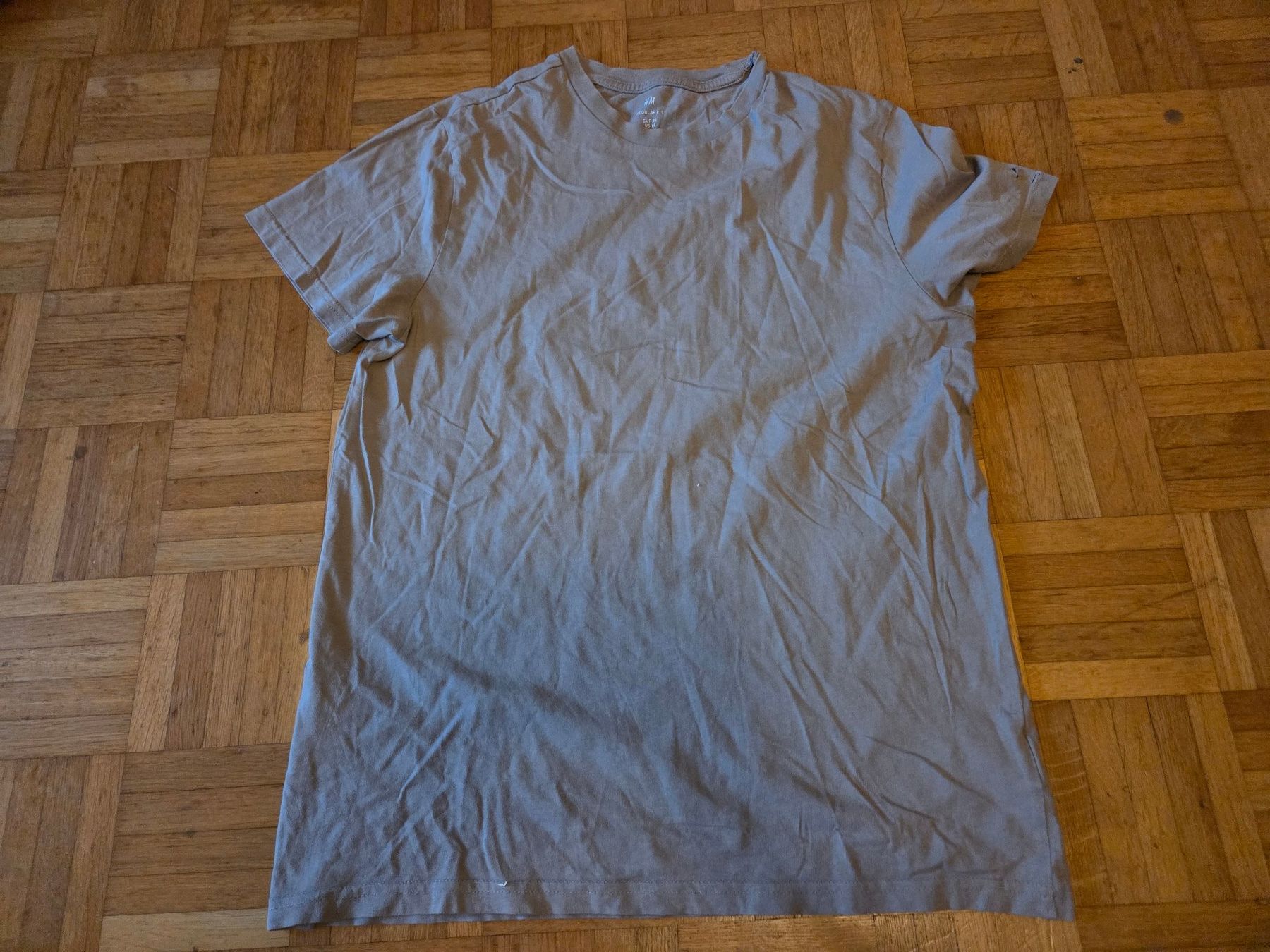Kleiderpakete: Hemden & T-Shirts Gr. M – Gebraucht aus Basel von grandfamily 7