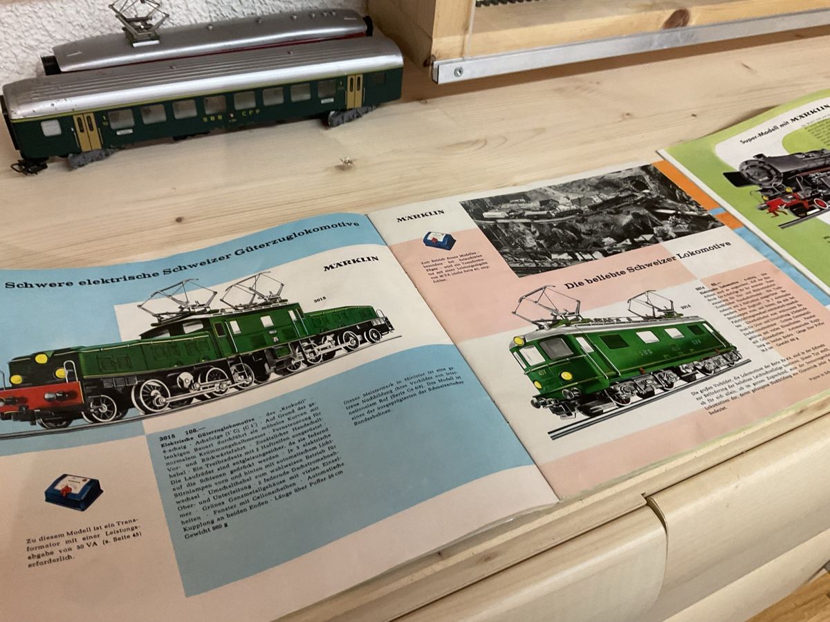 Zeitschriften & Magazine: Alte Kataloge  – Gebraucht aus Wald ZH von Sbbemilio 1