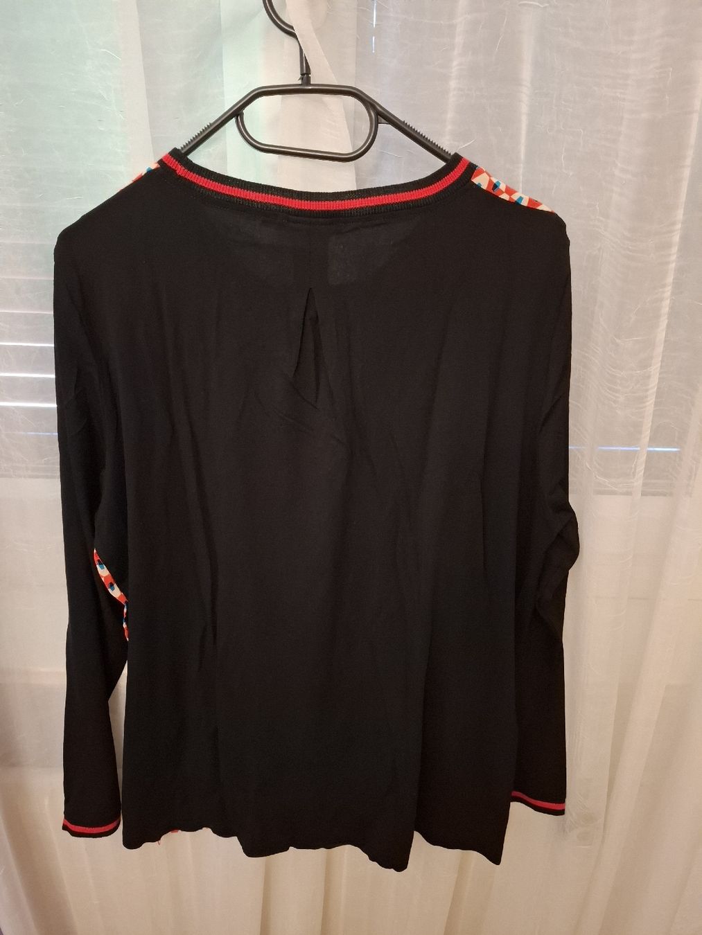 Top: Haut femme Casual – Nuovo (secondo la descrizione) da Oberengstringen venduto da Jmiri 1
