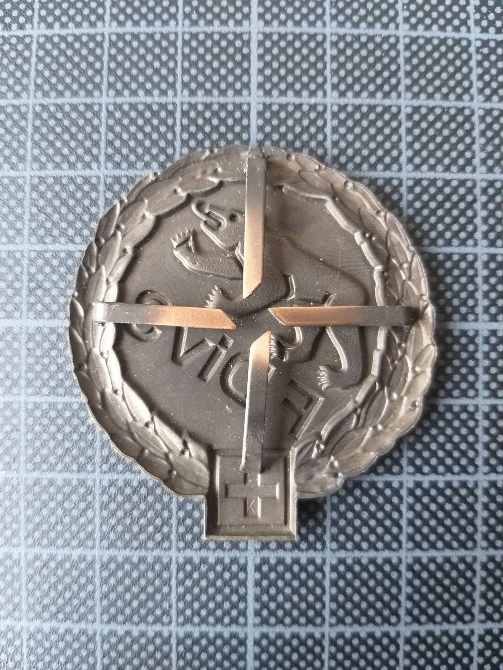 Placchette & Badge: Béretemblem Felddivision 3 Variante 3 – Usato da Bauma venduto da SwissMilitaria 1