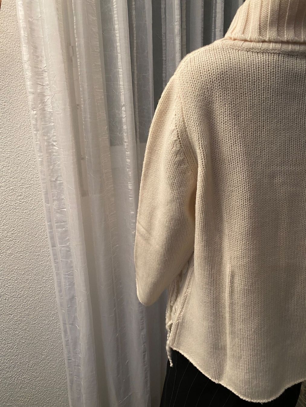 Maglioni & Felpe: perfekter Auftritt mit diesem Pullover von ELEGANCE, 44/46 – Usato da Winkel venduto da ferrari2022 9