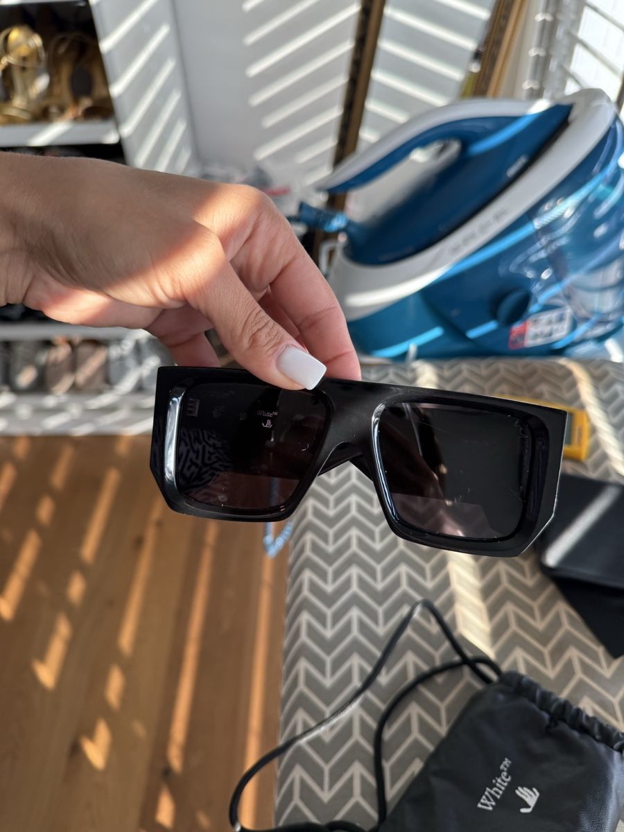 Off-White Lunettes & Verres: Off white Brille – Neuf (Voir description) à Mellingen par eli_7hdx 1