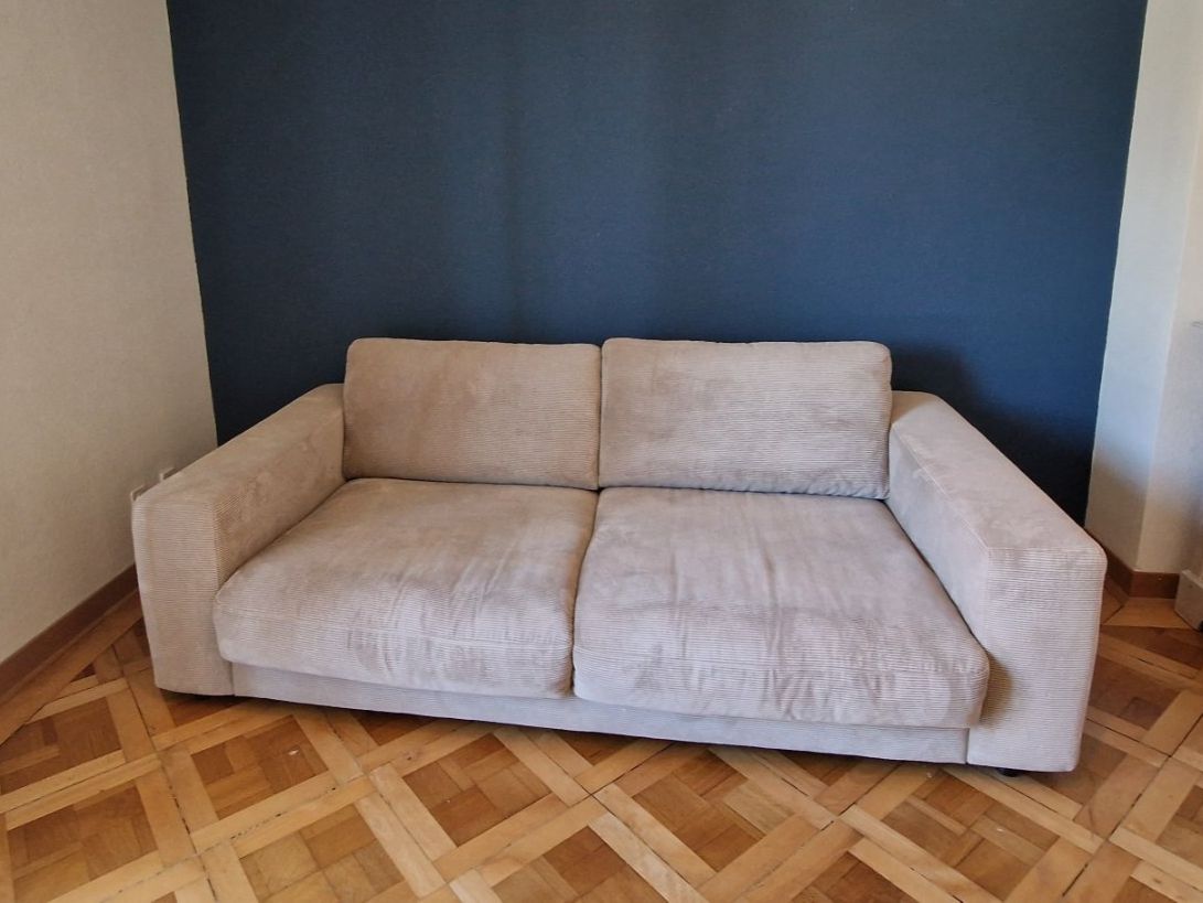 Sofas: Sofa sandgrau aus Cord mit Ersatzbezug – Gebraucht aus Zürich von Primaballerina91