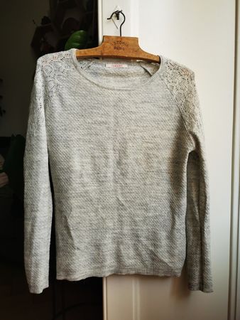 Pull gris Camaieu dentelle, taille S