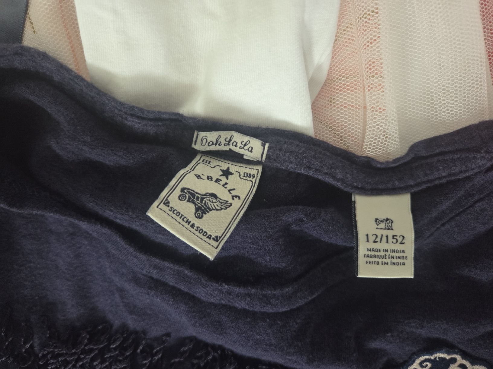 Lotti & Set di vestiti: Marken Kleiderpacket 150/156 – Usato da Sursee venduto da Ventiduese 5