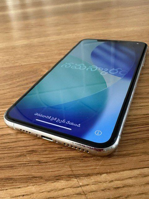 Apple Telefoni cellulari / Smartphones: iPhone 11 Pro Max 256GB – Usato da Wiesendangen venduto da EnricaL 3