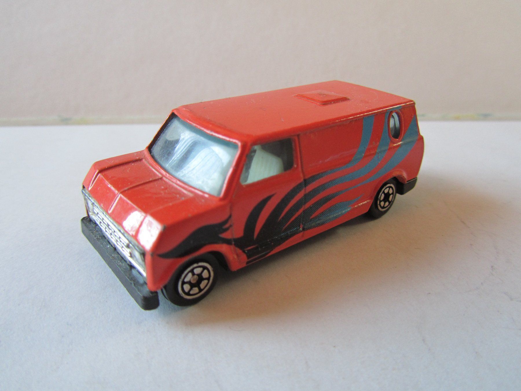 Ford Modellautos: Ford Econoline in orange (Yatming) – Gebraucht aus Weiningen ZH von dietsch57