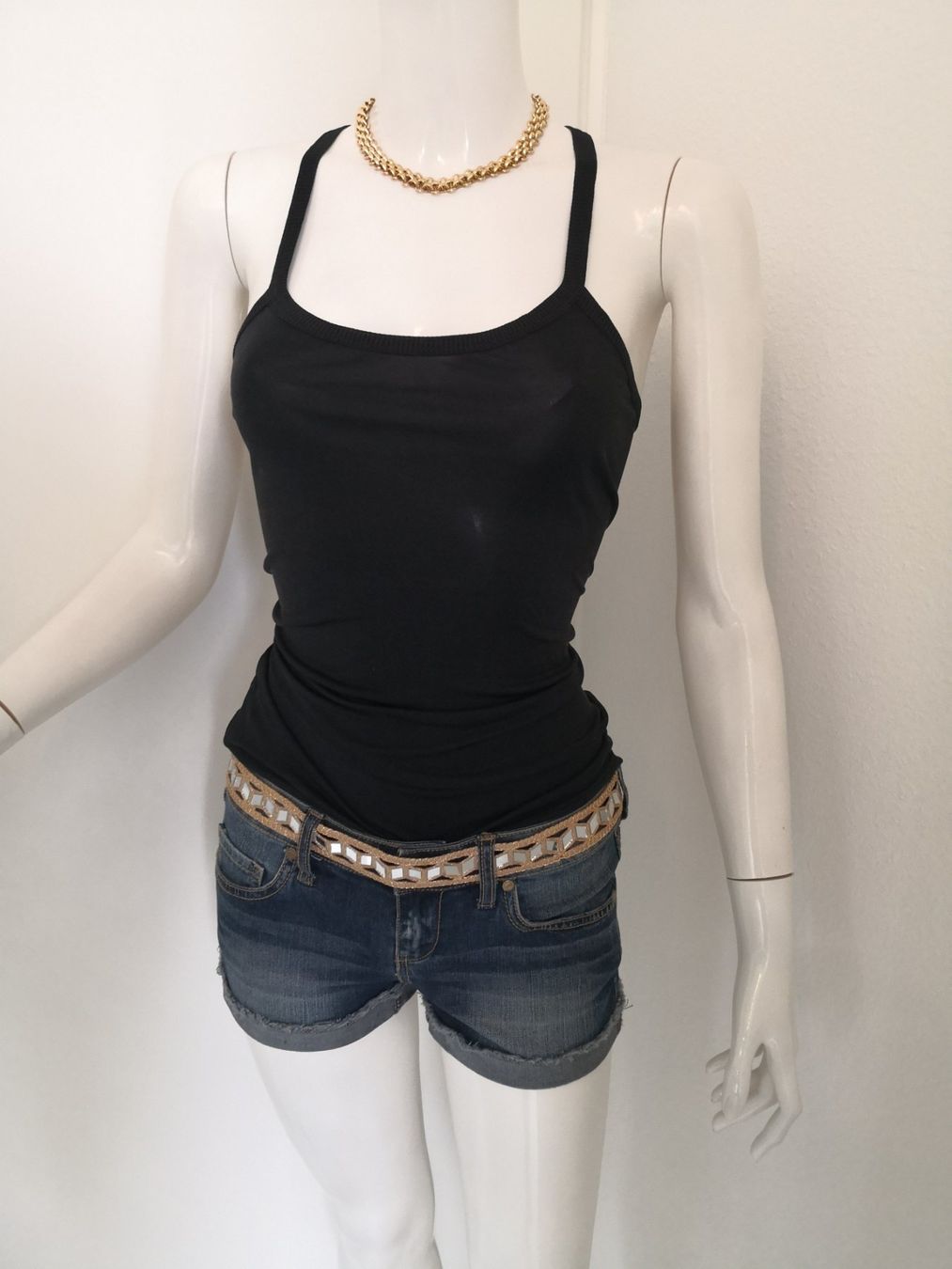 Mango Tops: 🤩MANGO TANK-TOP SCHWARZ GLÄNZEND – Gebraucht aus Olten von Naja-Twins-Twins 4
