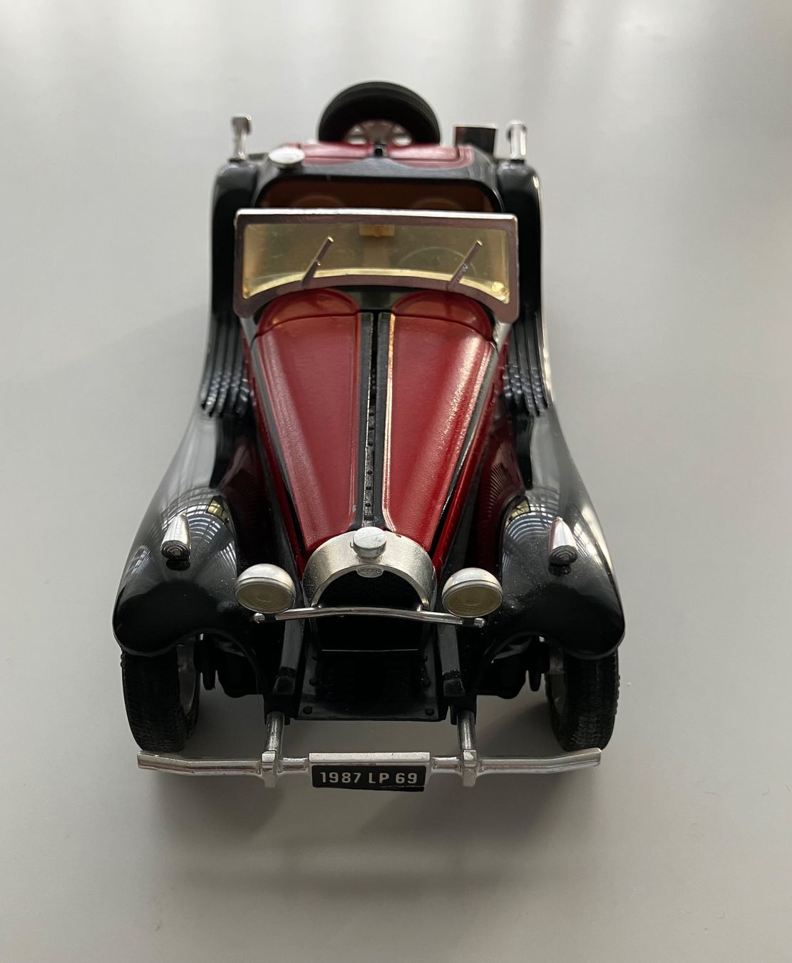 Bugatti Modellini d'auto: Bugatti 55 Roadster Modellauto schwarz/rot – Usato da Zürich venduto da Kue_Zuerich 6