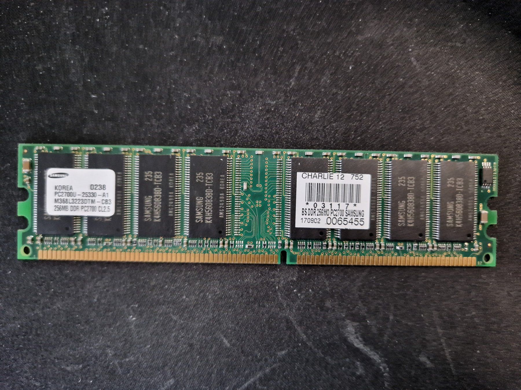 Samsung Elektronikbauteile: Samsung 256 MB DDR RAM Memory Module - PC2700 CL2.5 – Gebraucht aus Genève von mte_hnx9