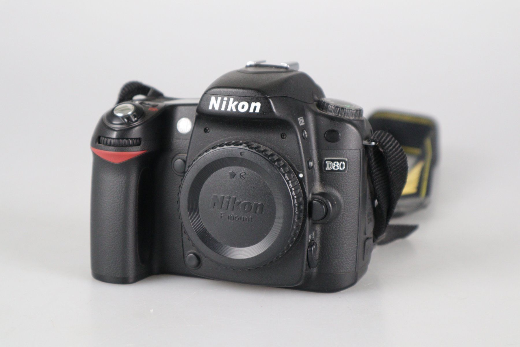 Nikon Kamera: NIKON D80 Body – Gebraucht aus Volketswil von brockipfannenstil