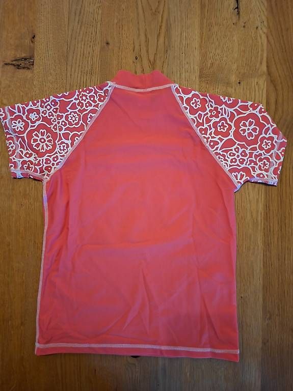 Costumi da bagno & Bikini: Mädchen Badeshirt kurzarm, Grösse: 140 – Usato da Wangen SZ venduto da coni2204_10 1
