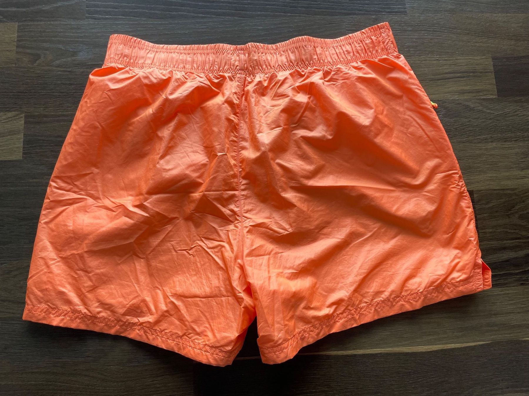 Nike Pantaloni: Nike active short – Usato da Olten venduto da B3ren 1