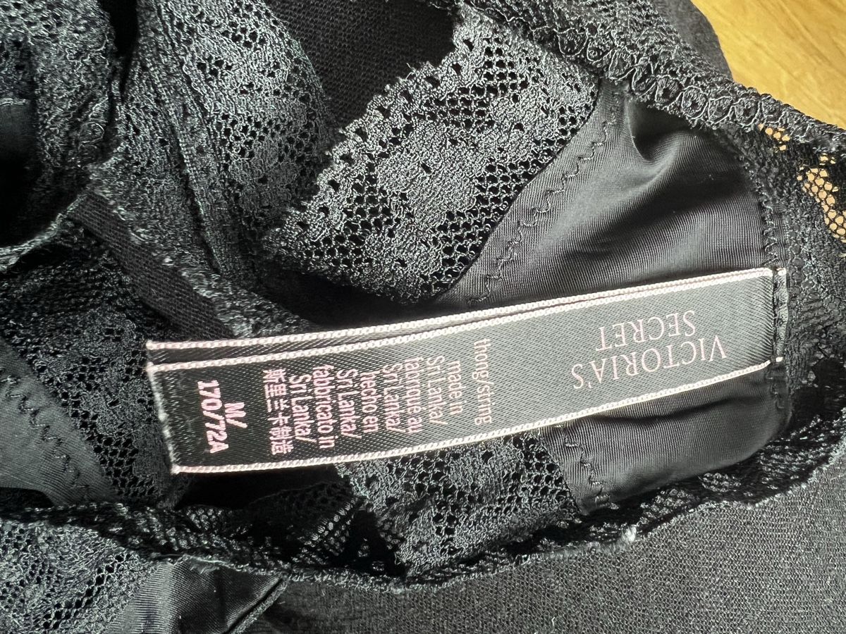Victoria's Secret Altra biancheria intima: Victoria Secret String M – Nuovo (secondo la descrizione) da Muttenz venduto da Lisa_z 2