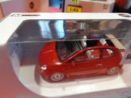 Fiat 500 open  1:43 (mit Box) Mondo-Motors    > (A1)