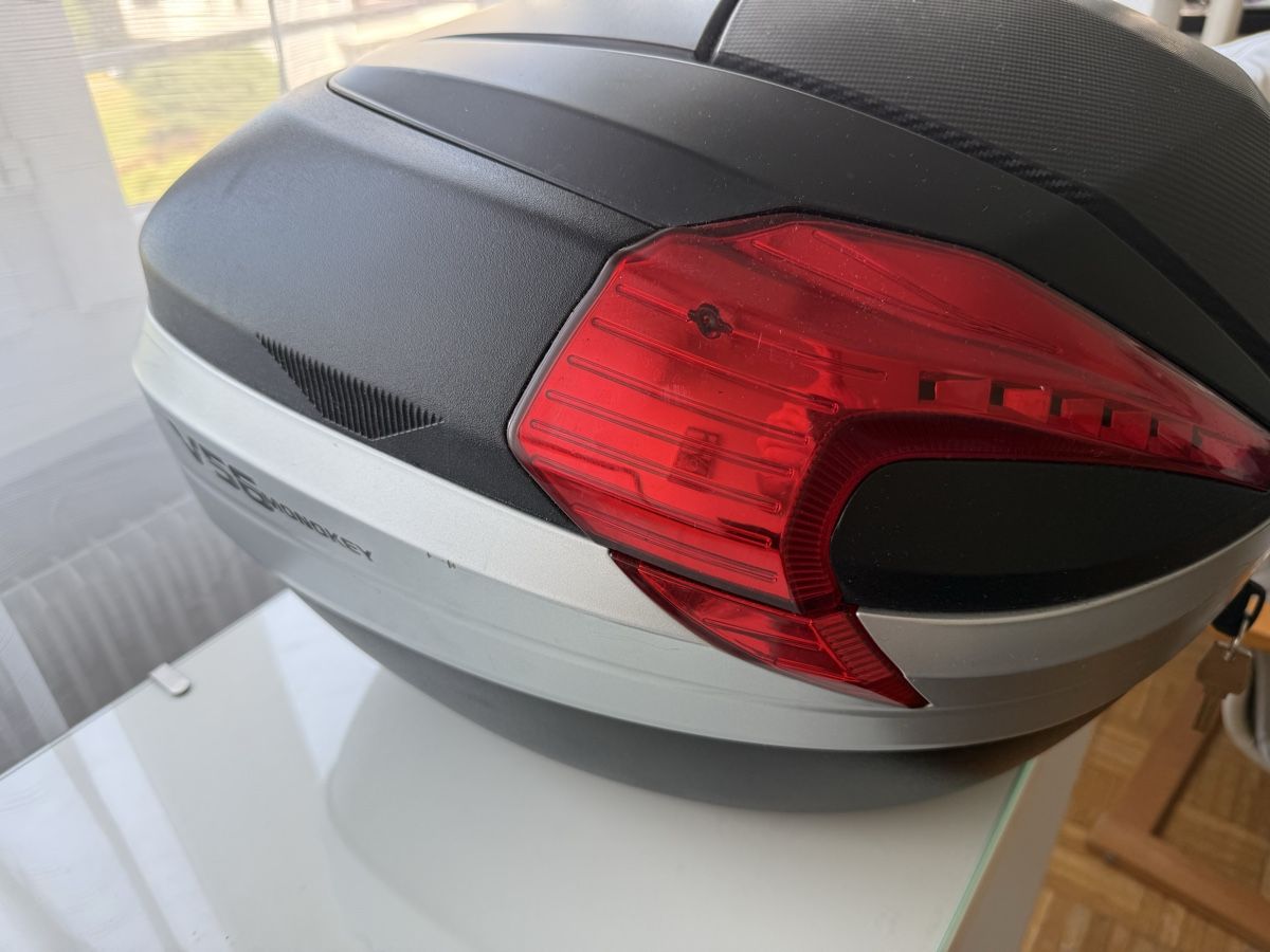 Givi Topcase: Top case for motorbike/scooter.   – Nuovo (secondo la descrizione) da Le Grand-Saconnex venduto da jor_7stl 2