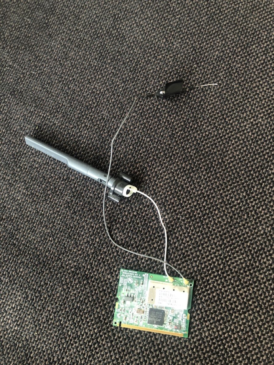 Unità & Adattatore: Wifi Card- Used – Usato da Rueschlikon venduto da ShinyBlackRaven